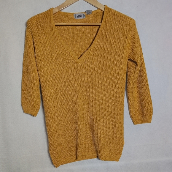 Sidelines Sweaters - Vintage Sidelines Sz S Silk Blend Women's Mustard V-Neck Sweater
